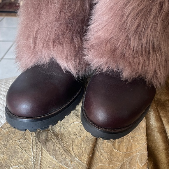 UGG Brown Boots with Faux Fur - Picture 10 of 11